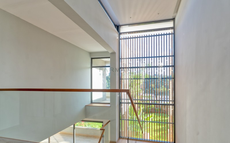 Luxurious villa 4 bed all en-suite with dsq — photo 7