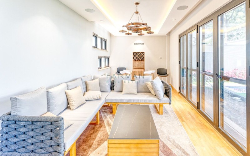 Smart four bedroom villa in a luxe residence — photo 2