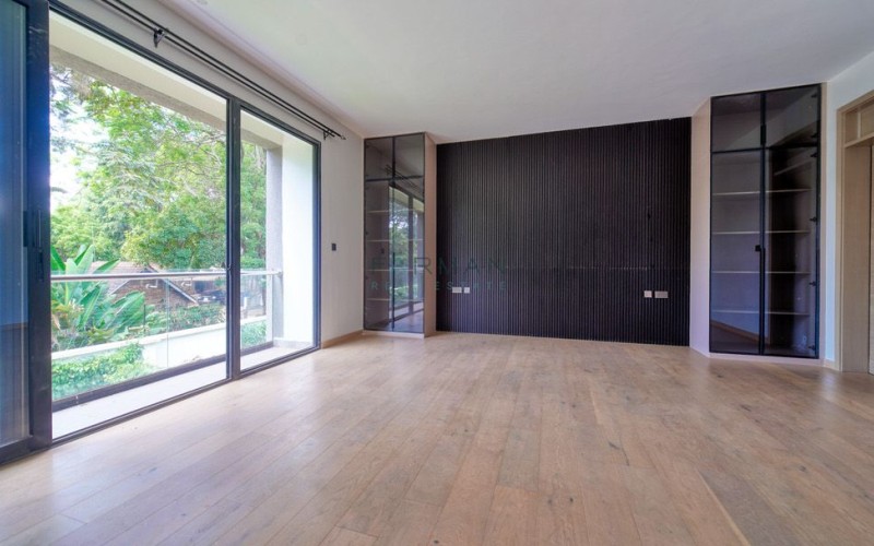 Elegant 4 Bedroom Townhouse In Lavington — photo 16