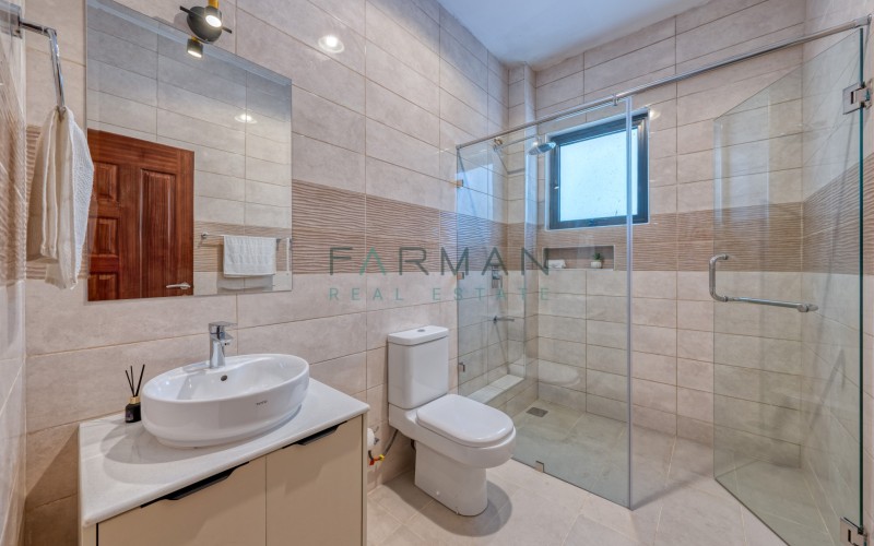 Opulent 3 bedroom apartment — photo 16