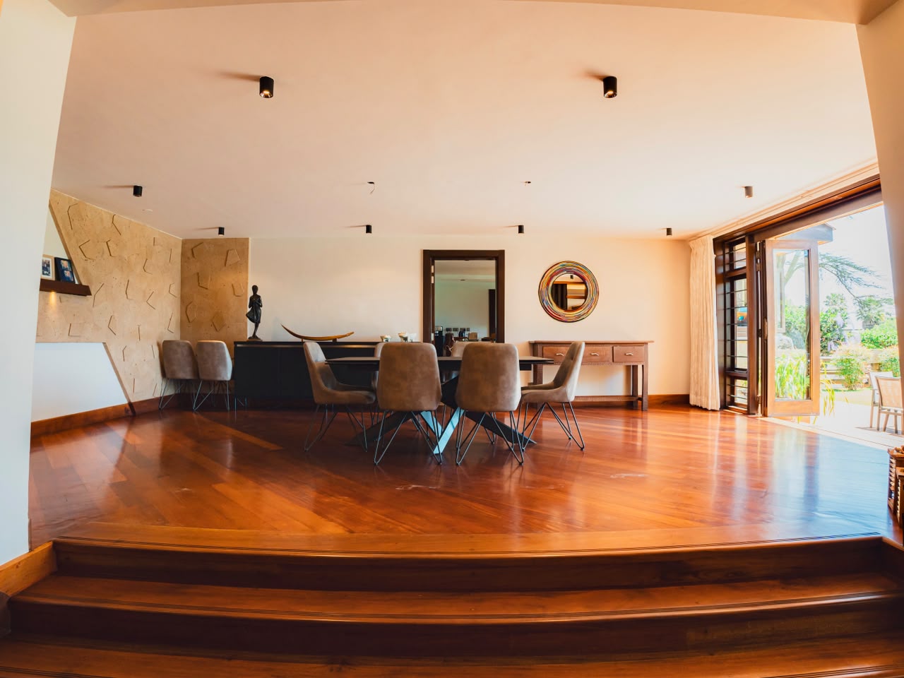 2 Homes on 1 Compound in Lavington's leafiest address. — photo 4
