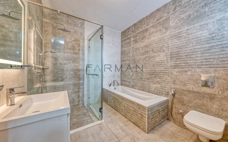 Sophisticated 4 bedroom all en-suite with dsq — photo 8