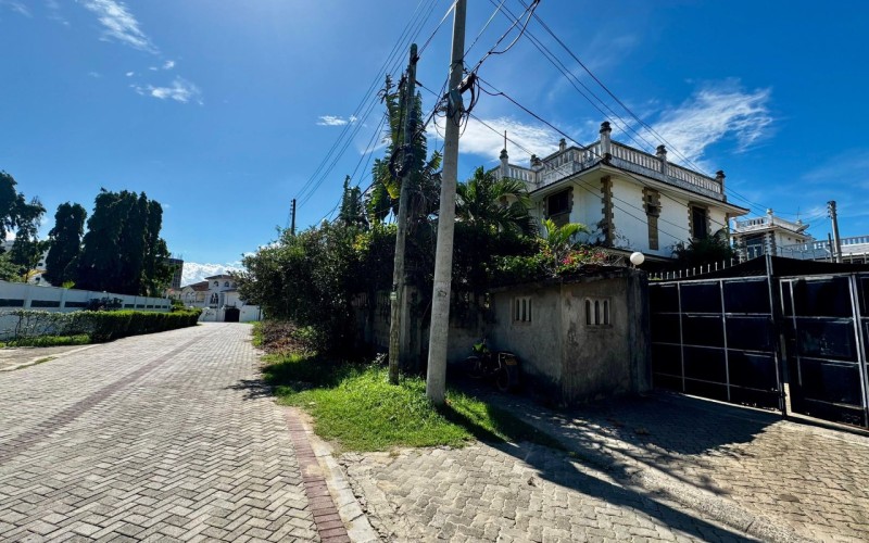 Charming 4-bedroom all en-suite home in Nyali — photo 2